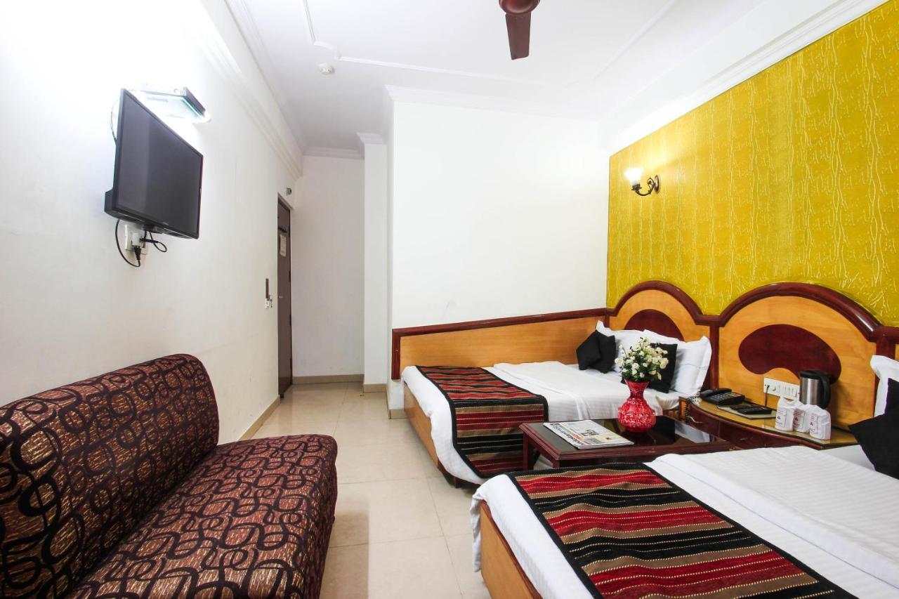 Hotel Pallvi Palace "A Well Hygiene Place" Paharganj Екстер'єр фото